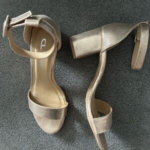 Gold CL by Laundry Jody Sandal